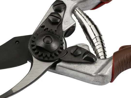 FELCO 6 Elite - F-Tech beschichtete Klingen + Ledergriffe